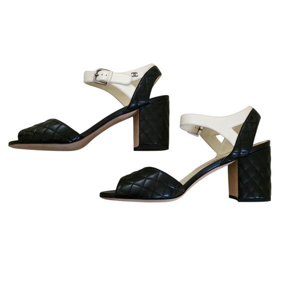 Chanel 2016 Karl Lagerfeld Quilted Navy CC Block Heel Sandals IT 41 US 10–10.5 - Picture 6 of 15